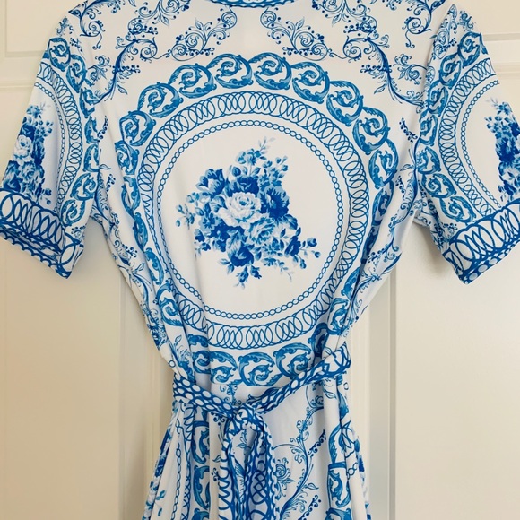 🔥❤️🔥Must have Jumpsuit-NWT-Fitted top/wide leg - Picture 3 of 5